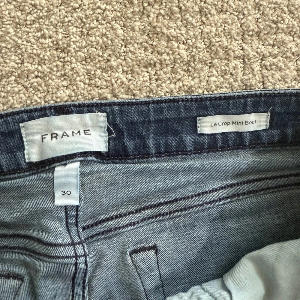 FRAME Le Crop Mini Boot High Rise Raw Hem Jeans Women's Size 30 Denim Dark Wash - Picture 8 of 10